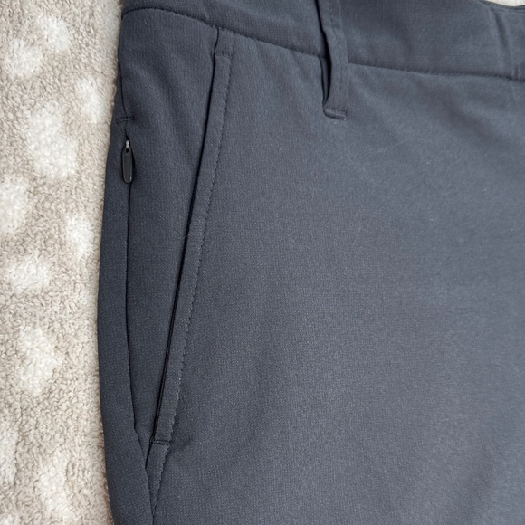 Black Golf Shorts size 32 - Picture 2 of 6